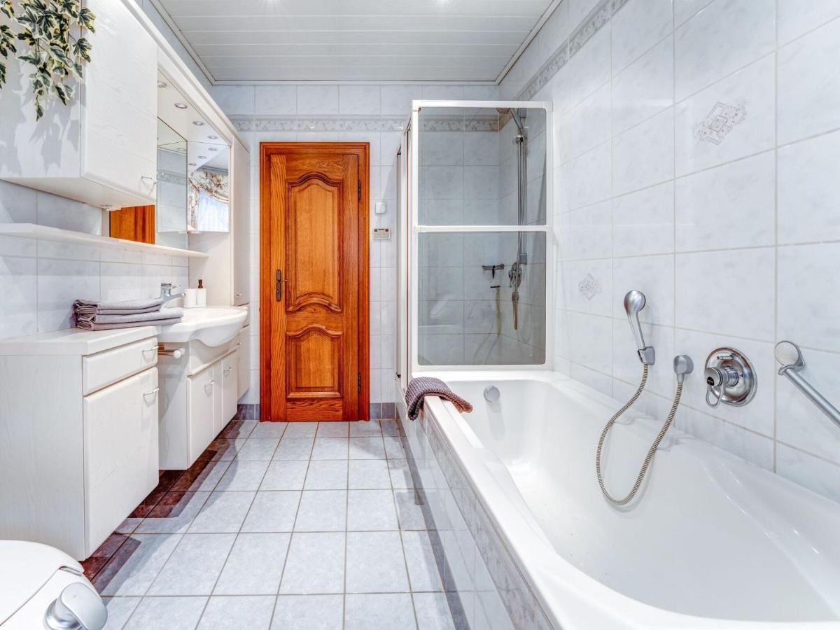 Spacious Flat In Adenau Near The N Rburgring Esterno foto